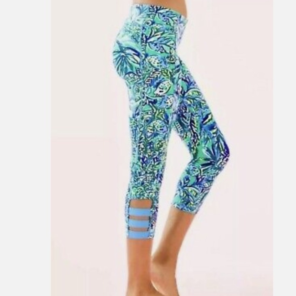 Lilly Pulitzer Weekender  Cropped Leggings